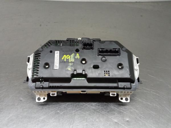 Quadrante / painel de instrumentos TOYOTA Yaris (_P13_) Imagem-1