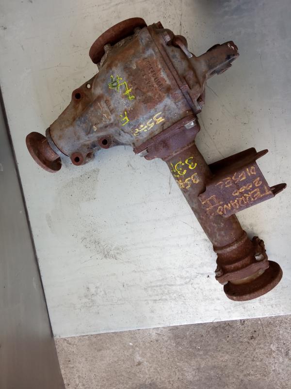 Front differential NISSAN Terrano II (R20) Imagem-1