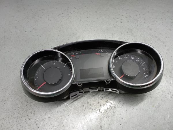 Instrument cluster PEUGEOT 5008 I (0U_, 0E_)