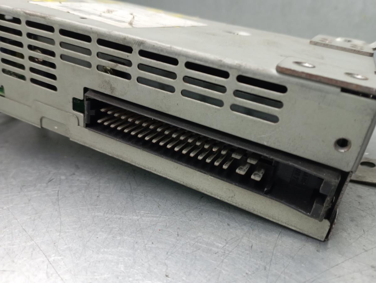 Speaker Amplifier SAAB 9-5 Sedan (YS3E) Imagem-2