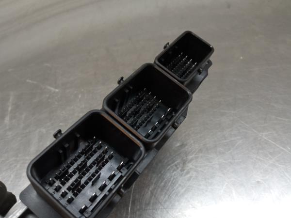 Centralina motor / ECU PEUGEOT Partner II Imagem-2