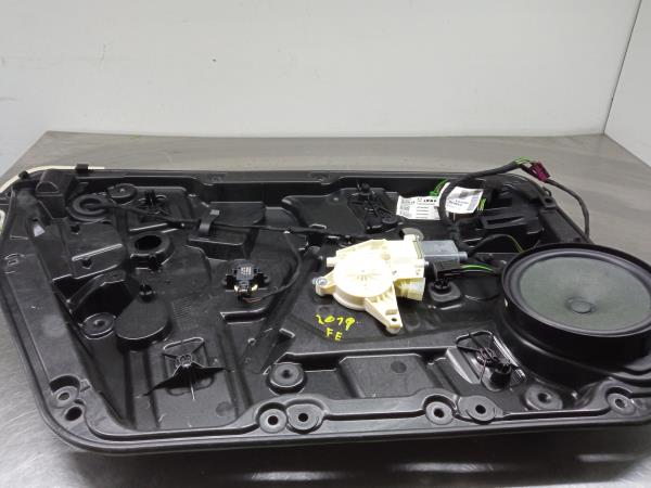 Lève-vitre avant gauche MERCEDES-BENZ Classe A (W176)