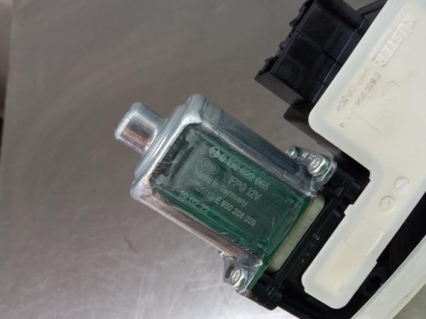 Lève-vitre avant gauche SEAT Arona (KJ7) Imagem-5