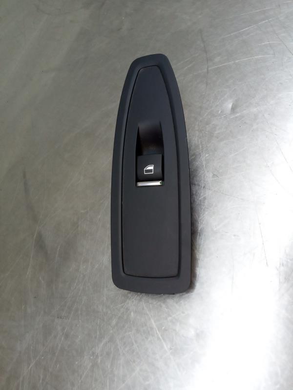Mando / interruptor elevalunas delantero derecho BMW 1 (F20)