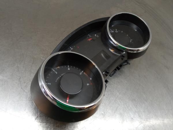 Quadrante / painel de instrumentos PEUGEOT 5008 I (0U_, 0E_) Imagem-1