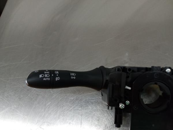 Mando de luces y limpia parabrisas RENAULT Kadjar (HA_, HL_) Imagem-1