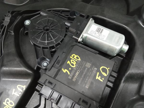 Right front window regulator VOLVO XC40 (536) Imagem-1