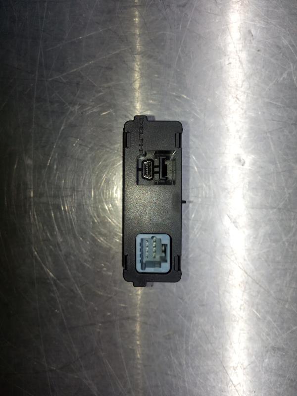 Módulo USB / AUX / IPOD RENAULT Captur II Imagem-1