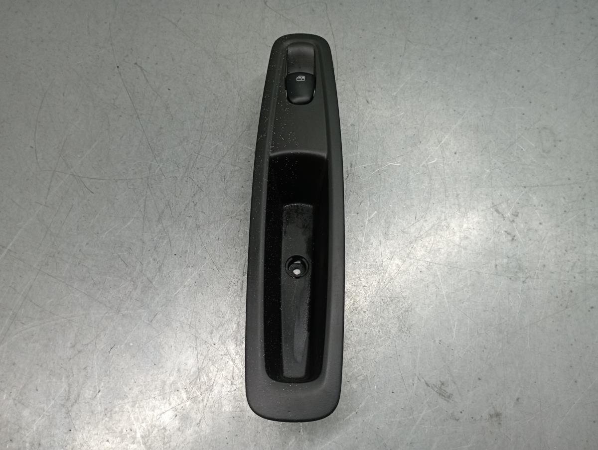 Comando / botão / interruptor vidros trás direito RENAULT Kadjar (HA_, HL_)