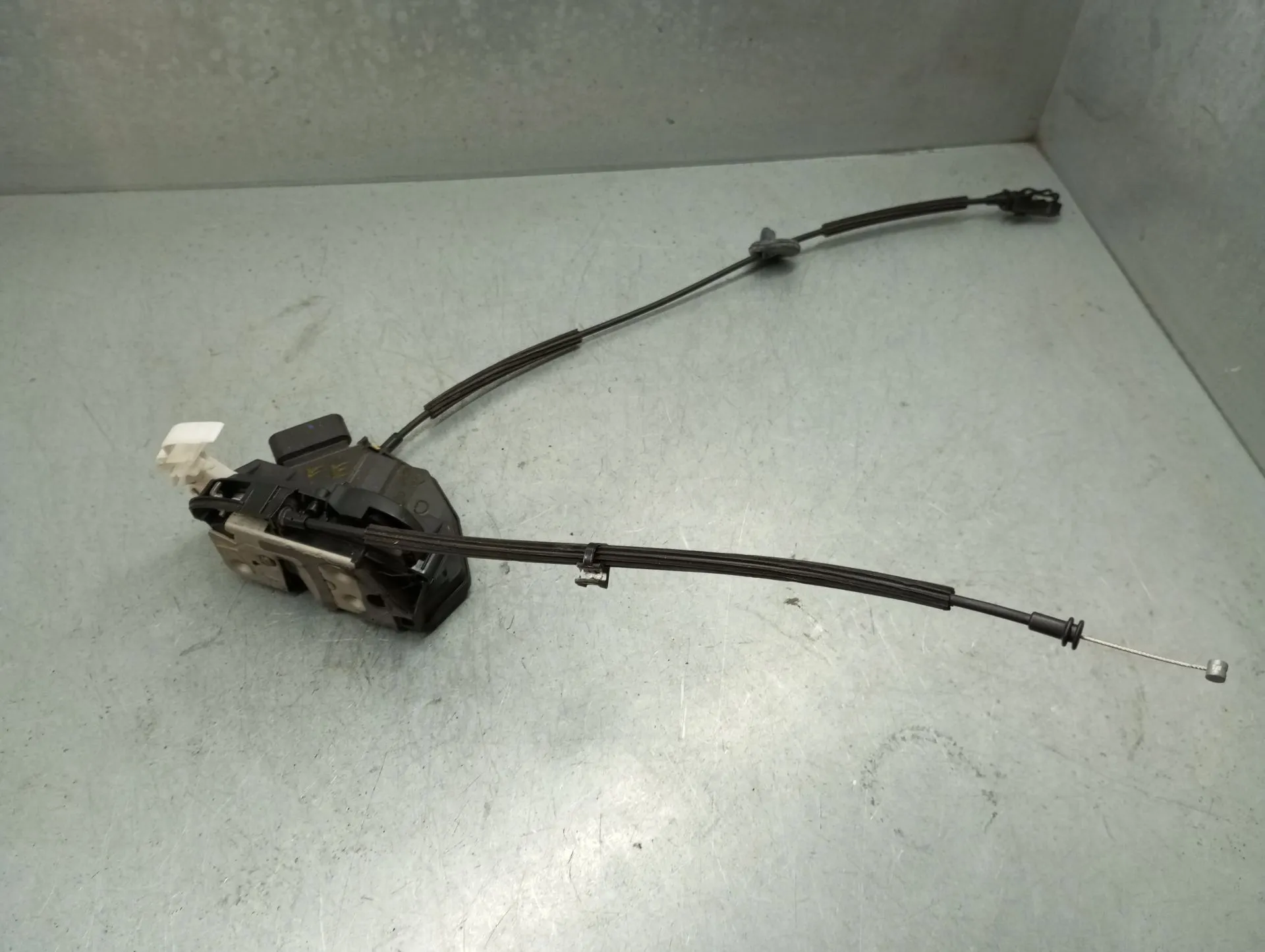 Fechadura / fecho porta frente esquerdo FORD Transit Courier I Kombi