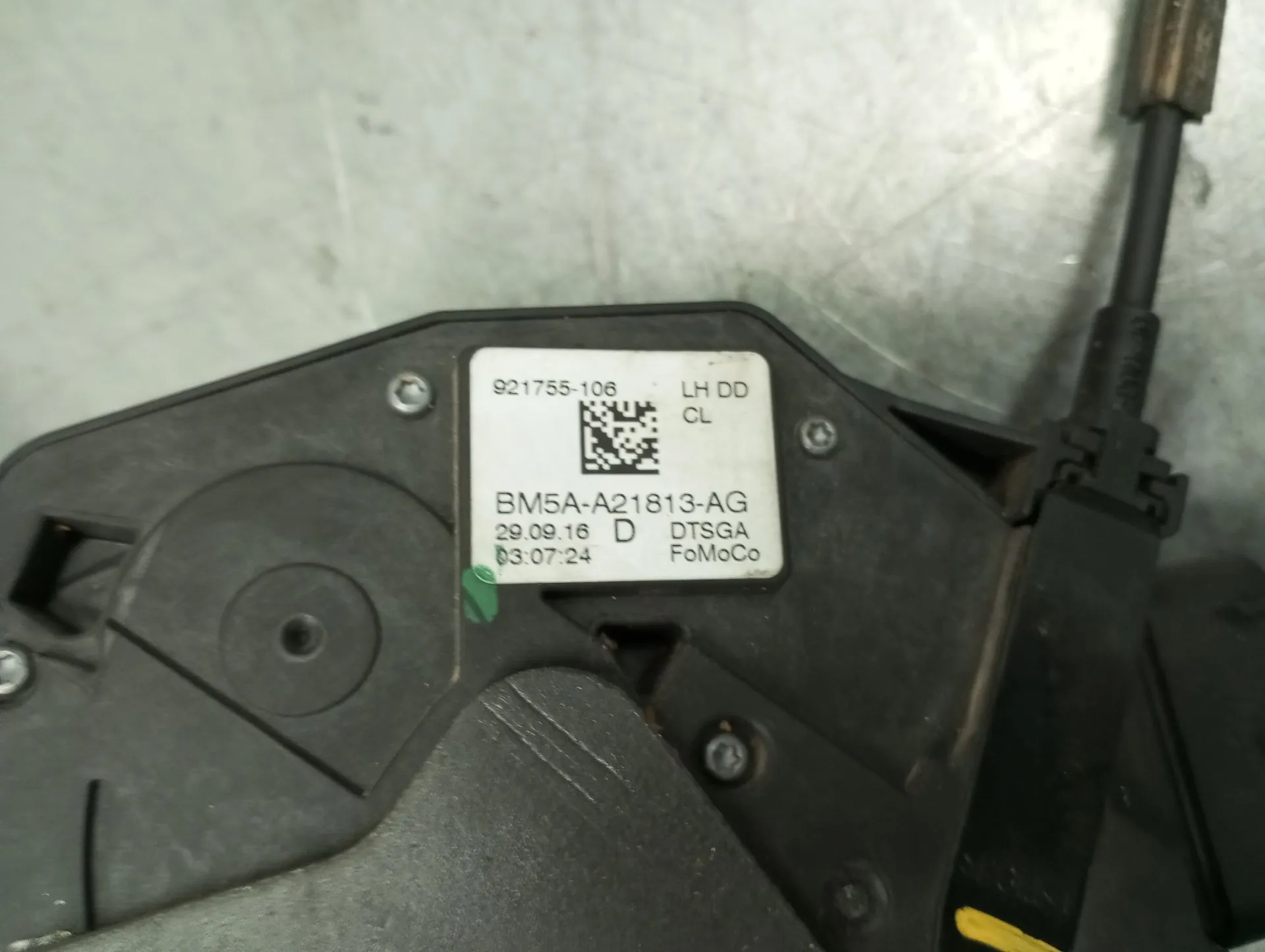 Fechadura / fecho porta frente esquerdo FORD Transit Courier I Kombi Imagem-2