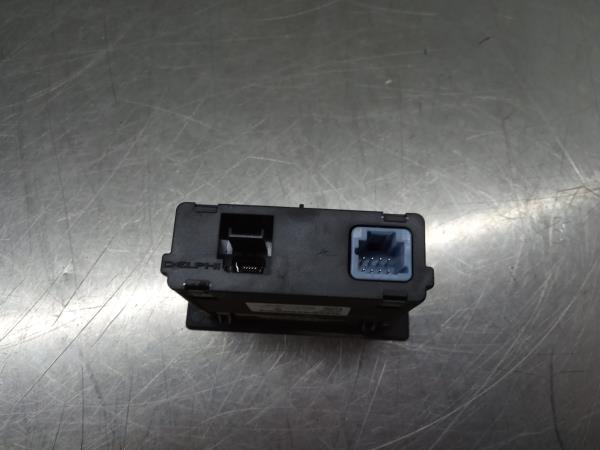 Módulo USB / AUX / IPOD RENAULT Captur II Imagem-2