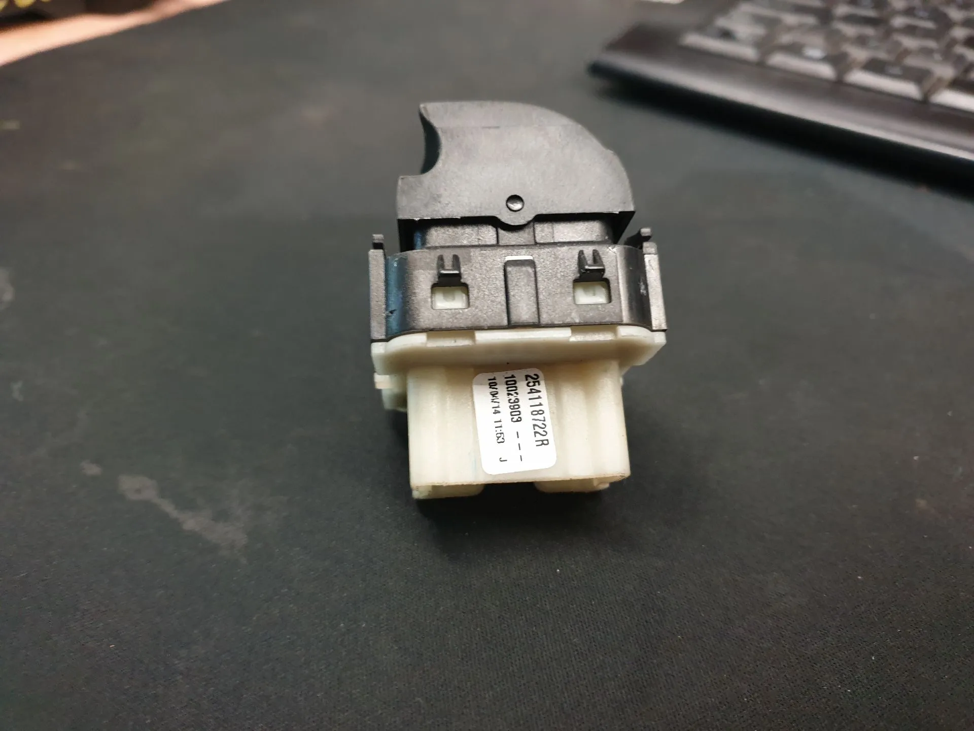 Mando / interruptor elevalunas delantero izquierdo RENAULT Captur (J5_) Imagem-2