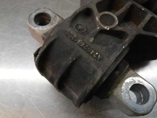 Support De Boîte MERCEDES-BENZ GLA (X156) Imagem-3