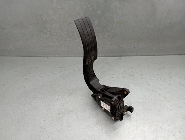 Accelerator Pedal RENAULT Captur (J5_) Imagem-1