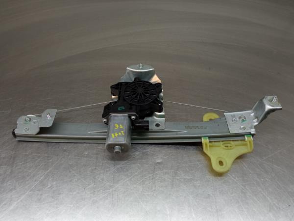 Elevalunas trasero izquierdo RENAULT Captur (J5_)