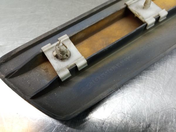 Modanatura paraurti anteriore destro MERCEDES-BENZ Classe E (W210) Imagem-2