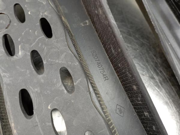 Grelha frente RENAULT Captur (J5_) Imagem-2