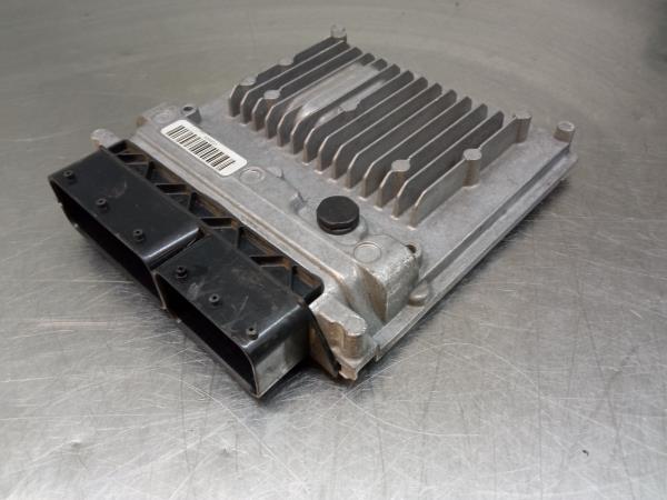 Centralina motor / ECU MERCEDES-BENZ Classe A (W176) Imagem-1