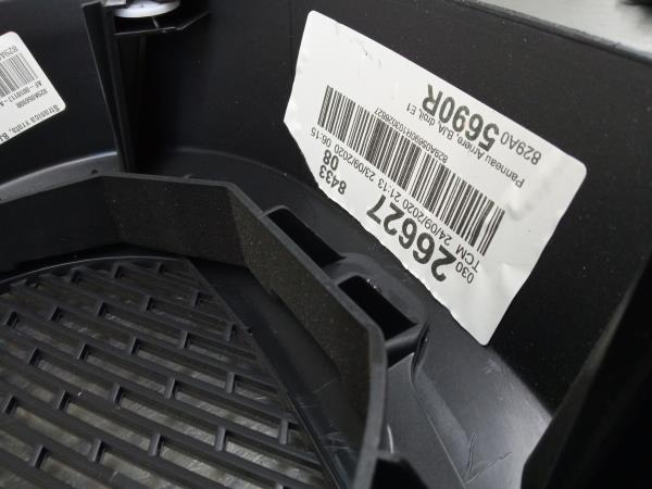 Forra porta / quartela trás direita RENAULT Clio V (BF_) Imagem-2