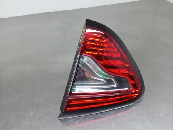 Réflecteur hayon Droite RENAULT Captur (J5_)