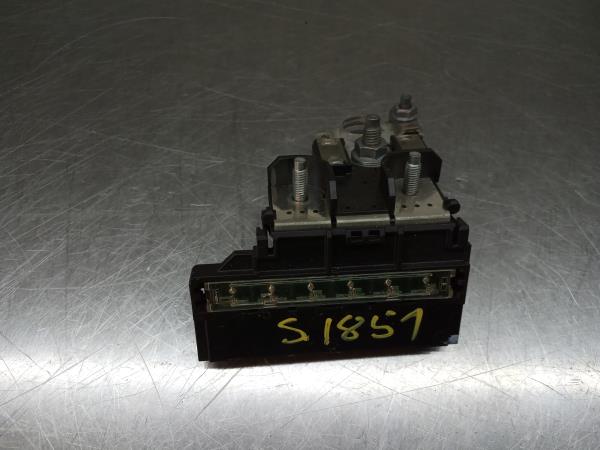 Battery Control Module / Charging Relay RENAULT Captur II