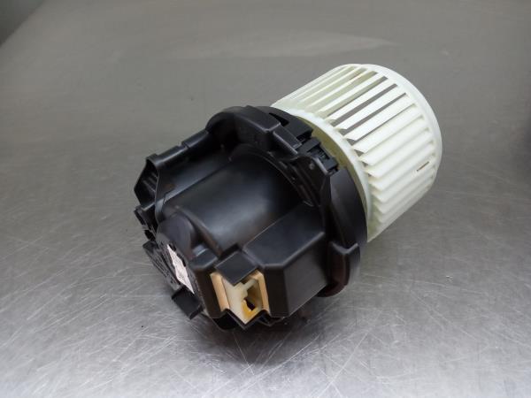 Ventola riscaldamento / Ventilatore abitacolo RENAULT Clio V (BF_)