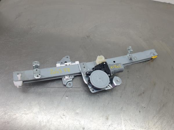 Lève-vitre avant gauche NISSAN X-Trail (T32)