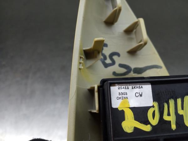 Mando / interruptor elevalunas delantero derecho NISSAN Juke (F15) Imagem-2