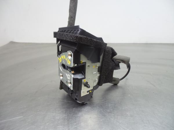 Fechadura / fecho porta trás esquerdo NISSAN Juke (F15)