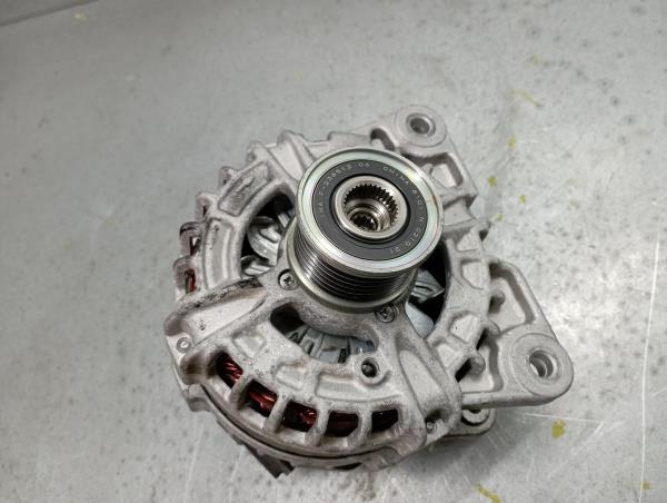 Alternador NISSAN X-Trail (T32) Imagem-2