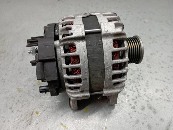 Alternador NISSAN X-Trail (T32) Imagem-1