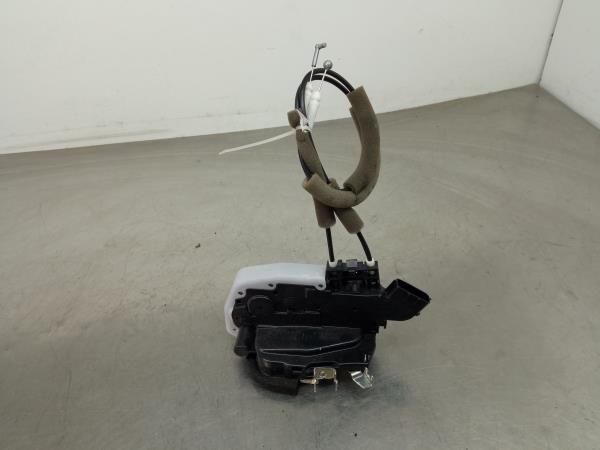 Cerradura / cierre puerta trasera derecha NISSAN X-Trail (T32)