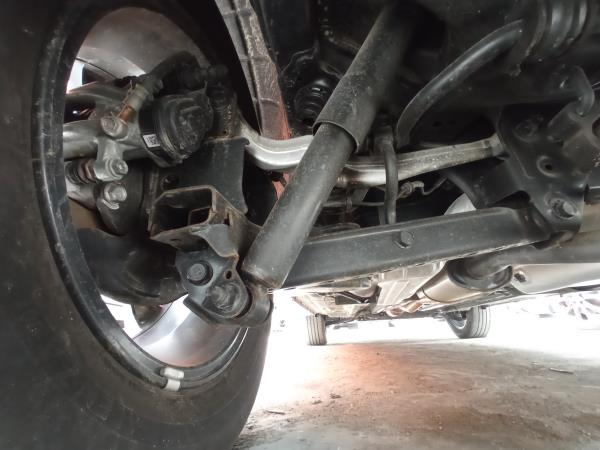 Brazo suspensión trasero izquierdo NISSAN X-Trail (T32)