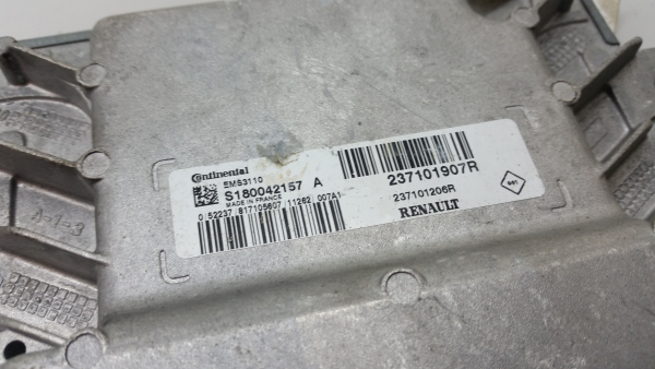 Centralina motor / ECU RENAULT Clio III (BR0/1, CR0/1) Imagem-1