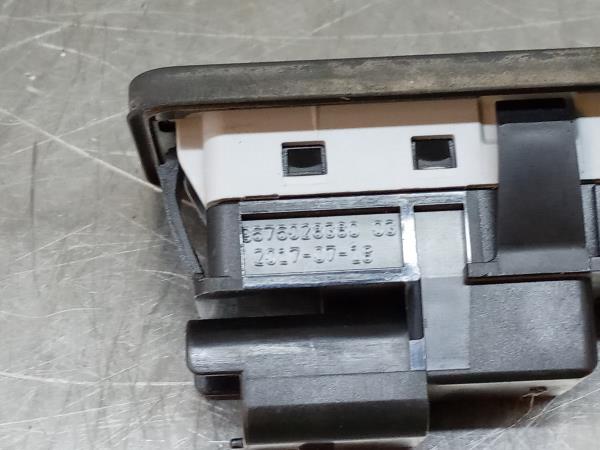 Commande / interrupteur multifonctions PEUGEOT 3008 II (M_) Imagem-2