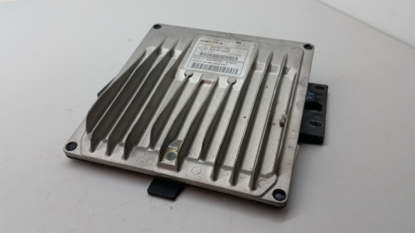 Centralina motor / ECU RENAULT Clio III (BR0/1, CR0/1)