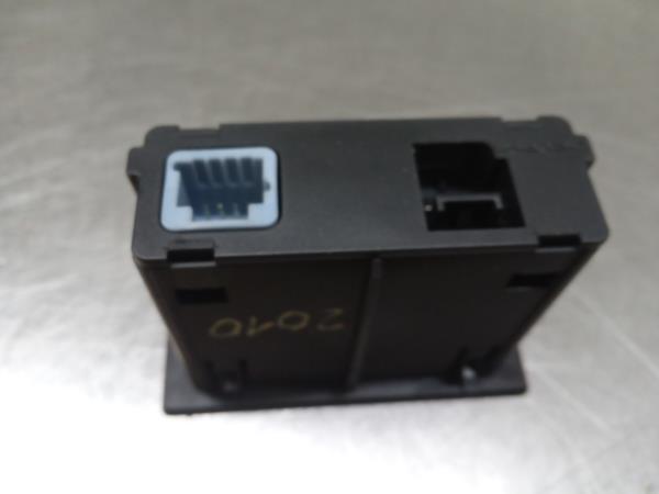 Módulo USB / AUX / IPOD RENAULT Captur II Imagem-3