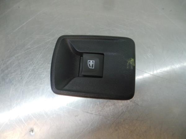 Mando / interruptor elevalunas delantero derecho DACIA Dokker (0S_)