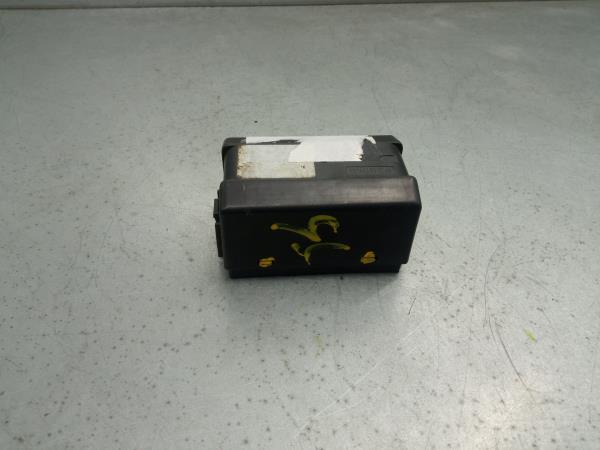 Module de confort MITSUBISHI Pajero Classic (V2_W)