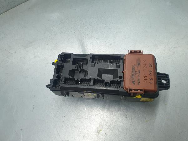 Caixa fusíveis / SAM / BSI MITSUBISHI Space Star Combi (DG_A) Imagem-2