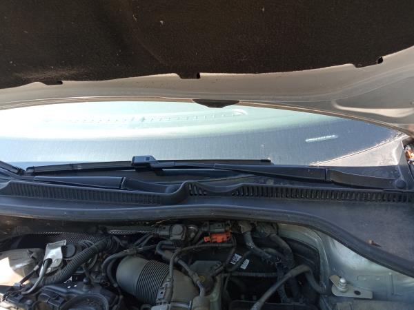 Bras de balai avant gauche VOLKSWAGEN Golf VI (5K1)