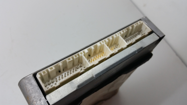 Centralina motor / ECU TOYOTA Yaris (_P1_) Imagem-1