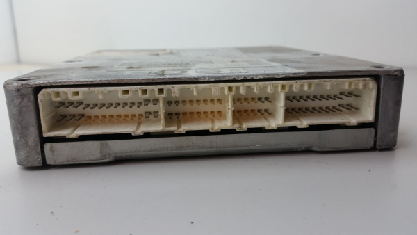 Centralina motor / ECU TOYOTA Yaris (_P1_) Imagem-1