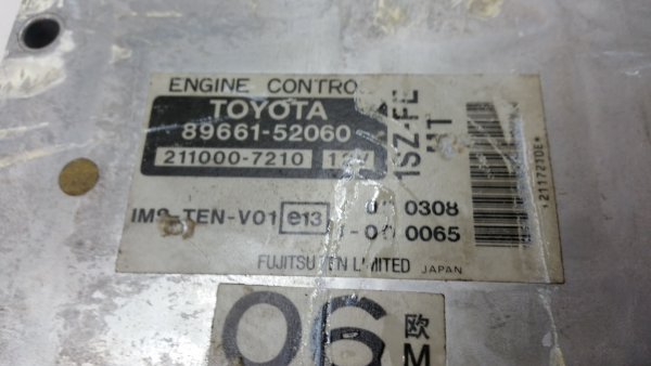 Centralina motor / ECU TOYOTA Yaris (_P1_) Imagem-2