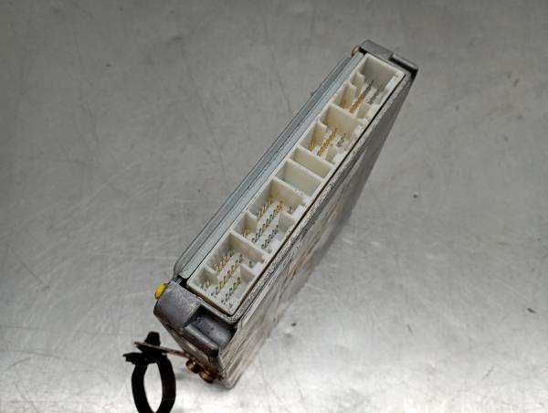 Centralina motor / ECU TOYOTA Avensis Sedan (_T25_) Imagem-2