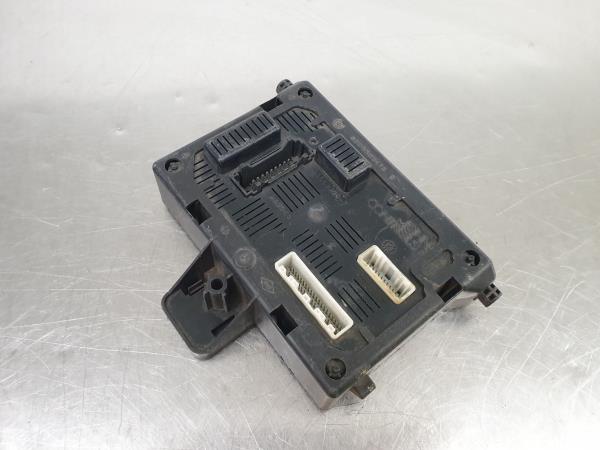 Módulo de confort RENAULT Clio III (BR0/1, CR0/1) Imagem-1