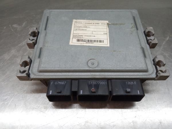 Centralina motor / ECU RENAULT Megane III (BZ0_) Imagem-1