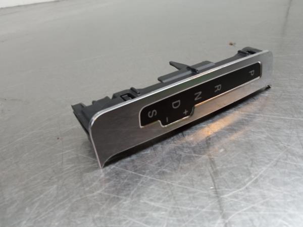 Display / ecrã de informações AUDI A6 (4F2, C6)