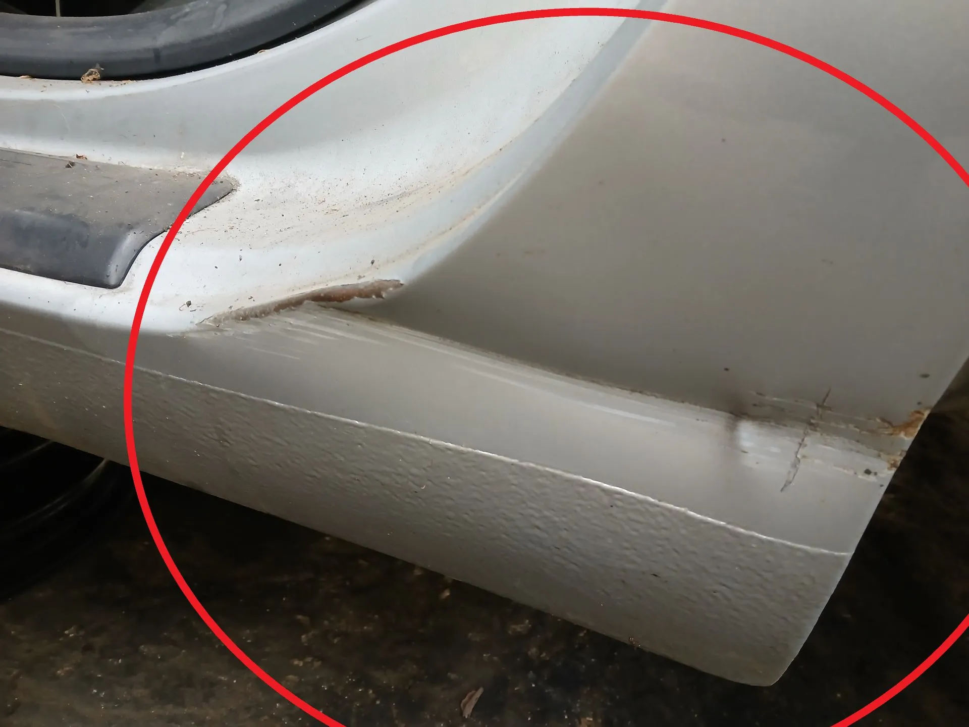 Painel trás esquerdo AUDI A6 (4F2, C6) Imagem-1